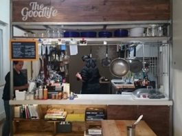 The Good Life: Warung Makan yang Harus Dikunjungi di Bandung