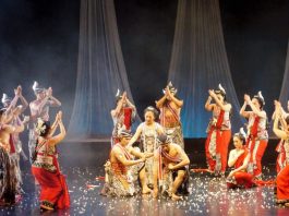 Opera Tari Arka Suta, Padnecwara Opera Tari Arka Suta. Copyright:www.sarinovita.com