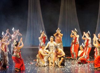 Opera Tari Arka Suta, Padnecwara Opera Tari Arka Suta. Copyright:www.sarinovita.com